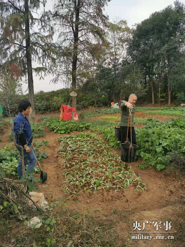 03.jpg 中國退役軍人 | 退役軍人扶貧戰場(chǎng)再出發(fā)-云南能投軍創(chuàng )產(chǎn)業(yè)投資有限公司