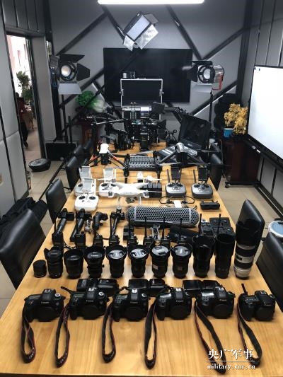 05.jpg 中國退役軍人 | 李彤:90后退伍兵的追夢(mèng)路-云南能投軍創(chuàng )產(chǎn)業(yè)投資有限公司