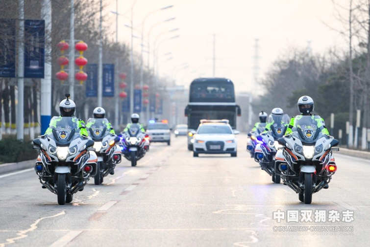 04.png 多個(gè)雙擁成員單位 保障援鄂醫護人員有序撤離-云南能投軍創(chuàng )產(chǎn)業(yè)投資有限公司