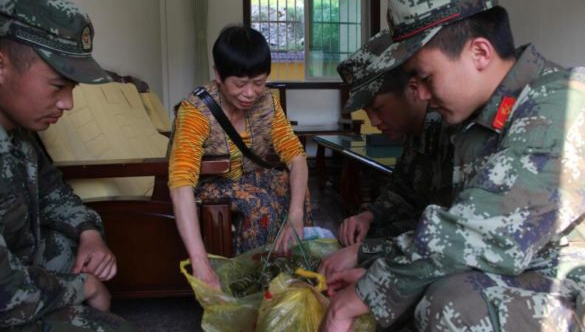 貴州福泉：“兵媽媽”李應群的戰“疫”情懷