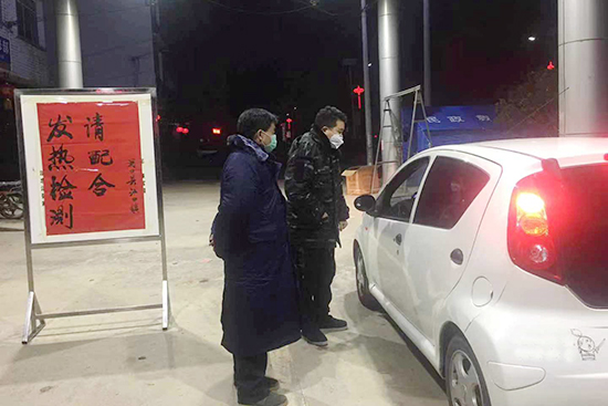 03.jpg 戰“疫”一線(xiàn) 退役軍人向旗而行-云南能投軍創(chuàng )產(chǎn)業(yè)投資有限公司