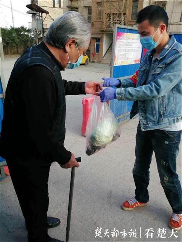 多次榮立軍功的退伍老兵，抗疫戰場(chǎng)再立新功