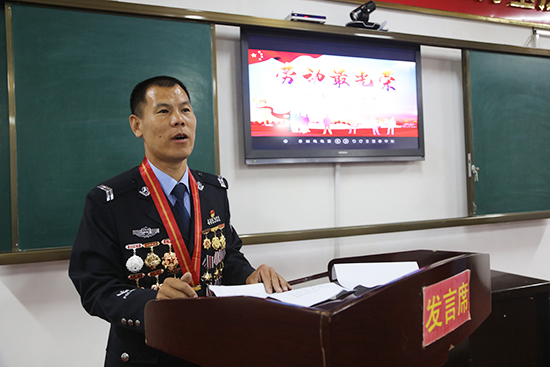 扎根邊疆——11次立功“全國模范退役軍人”的初心與使命-云南能投軍創(chuàng  )產(chǎn)業(yè)投資有限公司