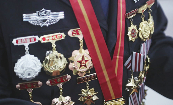 扎根邊疆——11次立功“全國模范退役軍人”的初心與使命-云南能投軍創(chuàng  )產(chǎn)業(yè)投資有限公司