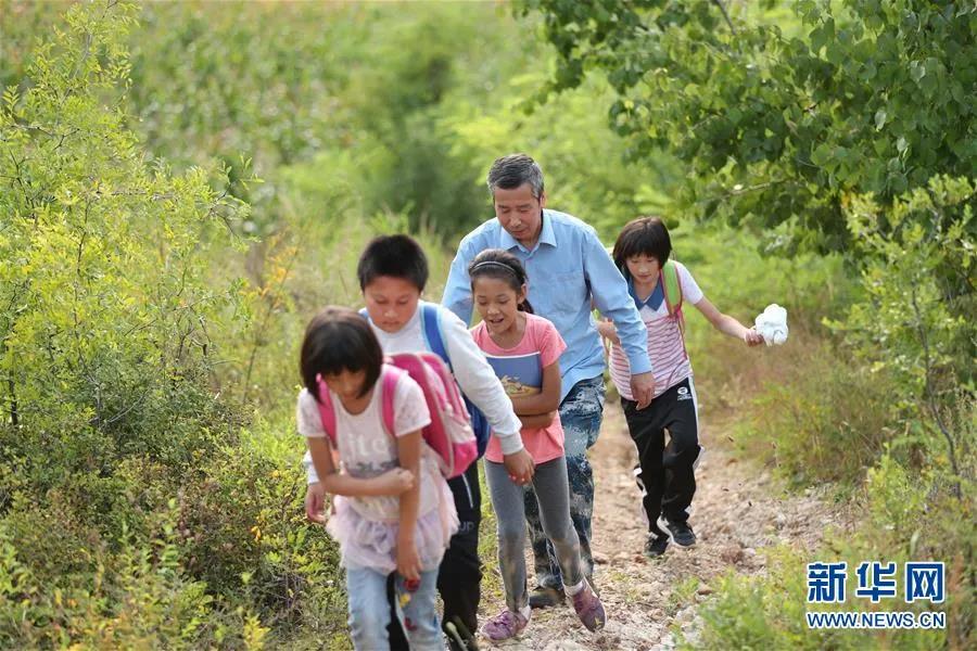 央廣軍事短評丨自主擇業(yè)軍轉干部：戎裝雖解，軍魂猶在，歲月流逝，本色不改