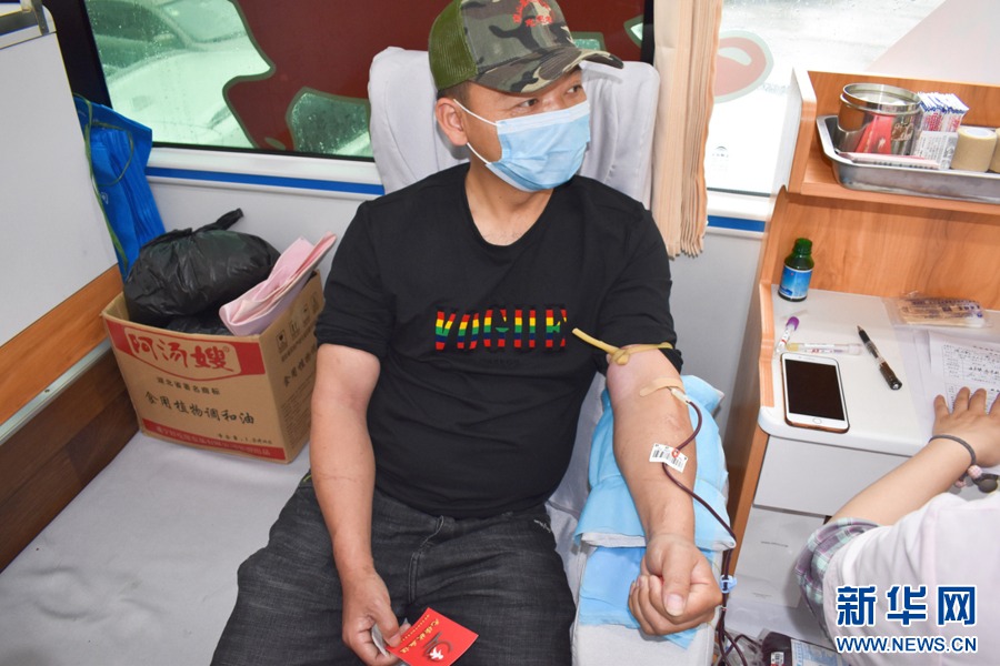 57名退役軍人無(wú)償獻血近2萬(wàn)毫升