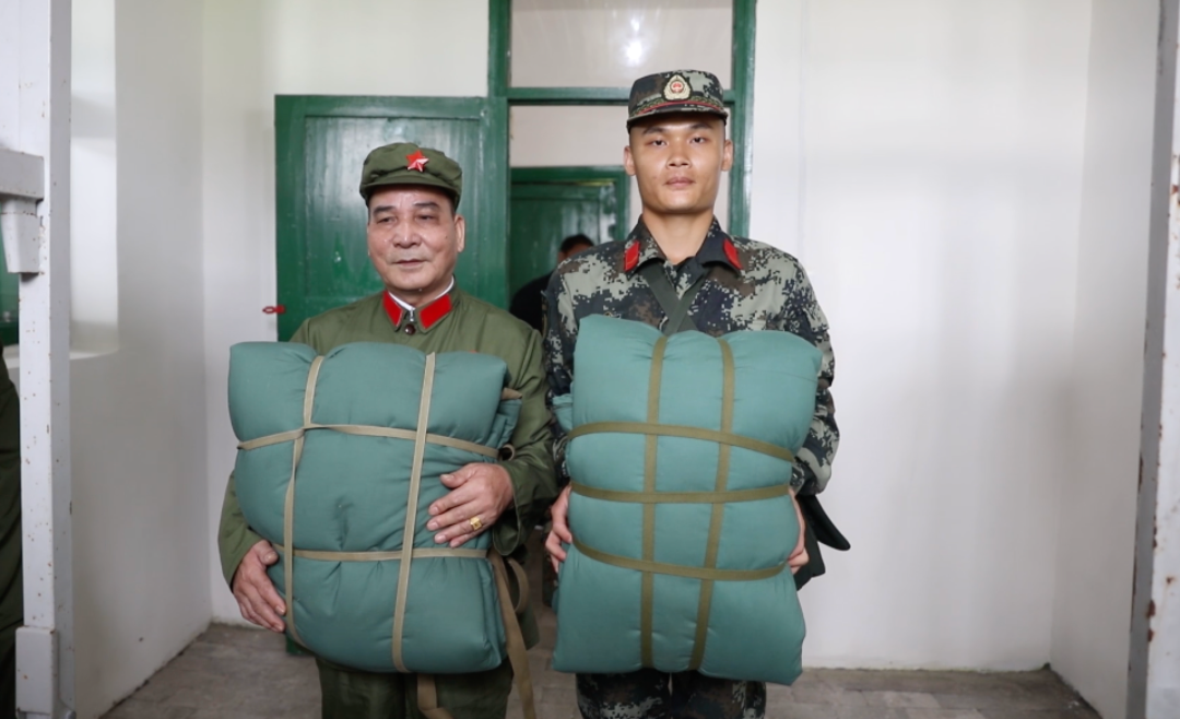 50年后，應到13人，實(shí)到13人！