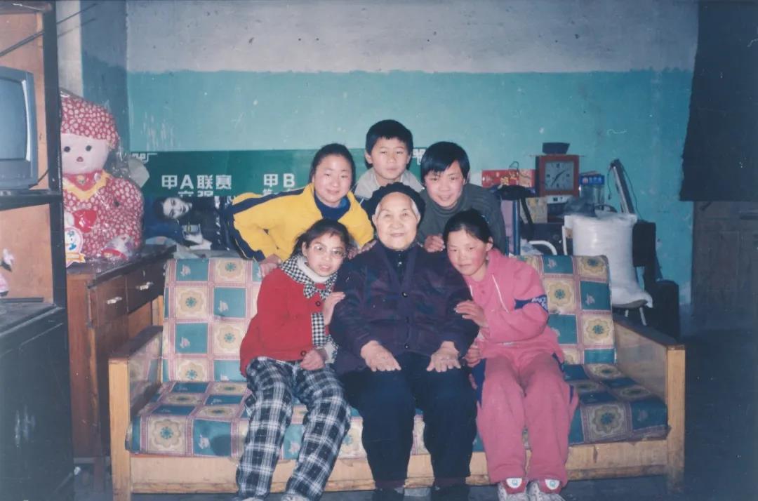 于文靜：從少校軍官到最美“警花”的軍旅轉身-云南能投軍創(chuàng  )產(chǎn)業(yè)投資有限公司