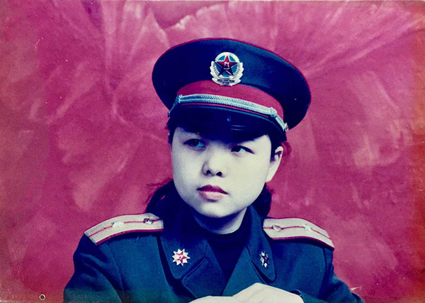 許靈：從正團職政委到金牌“月嫂”，一位自主擇業(yè)女軍官的人生跨越
