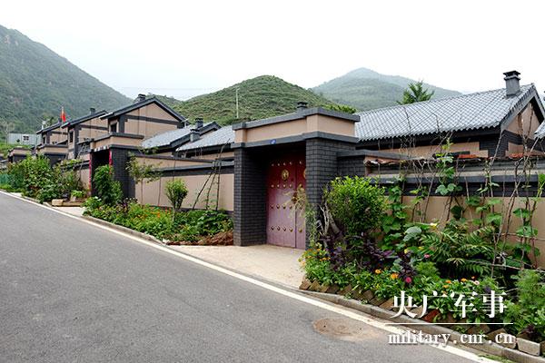 梁建明：駐村扶貧1200多天，鐫刻在十八盤(pán)村的鄉土深情