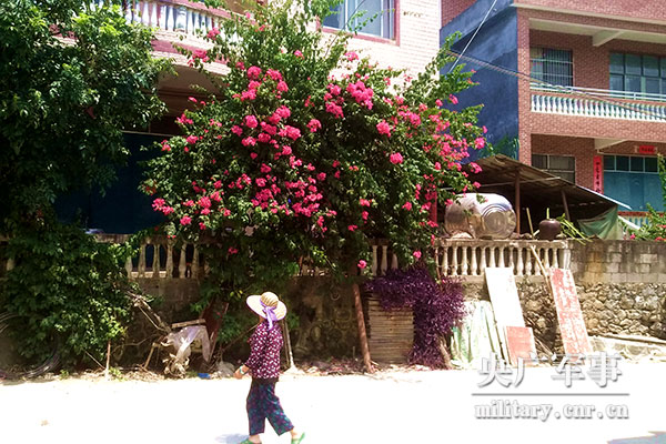 06.jpg 黃祖彪:從退伍兵到優(yōu)秀公務(wù)員-云南能投軍創(chuàng )產(chǎn)業(yè)投資有限公司