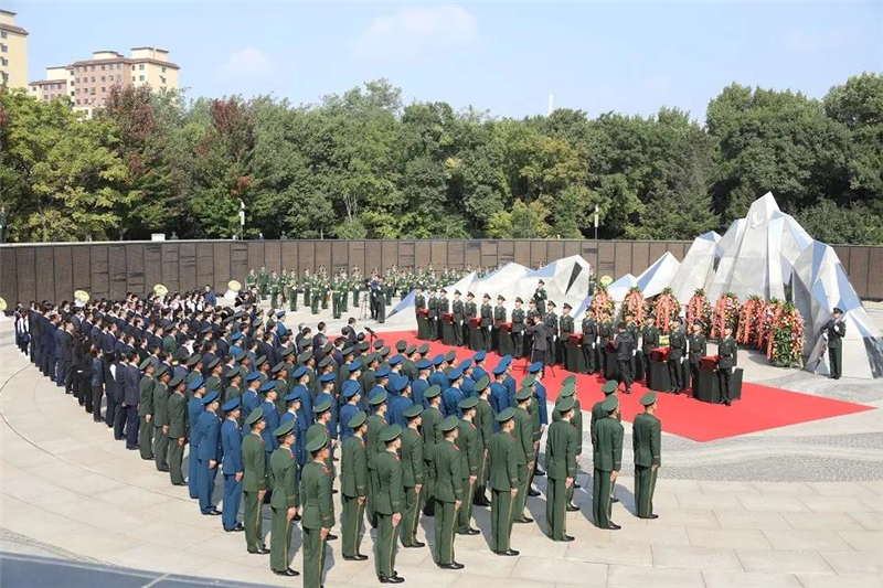 英魂入故土！?第七批在韓志愿軍烈士安葬儀式在沈陽(yáng)舉行-云南能投軍創(chuàng  )產(chǎn)業(yè)投資有限公司