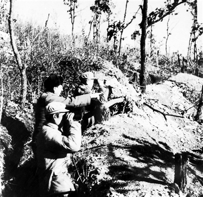 這副望遠鏡，見(jiàn)證“寸土不讓”上甘嶺