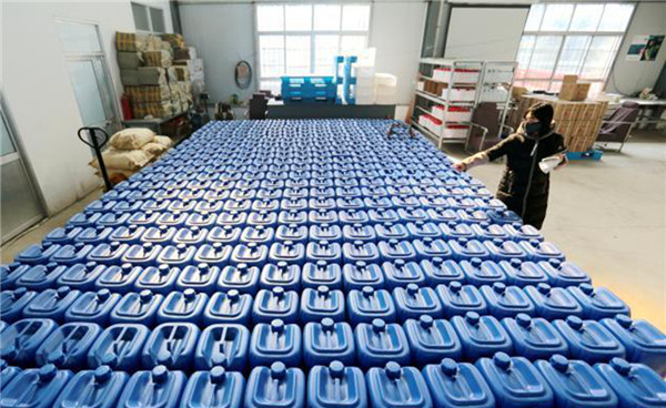 劉亞玲：“戰地女神”自主擇業(yè)，回到家鄉農村當“村醫”-云南能投軍創(chuàng  )產(chǎn)業(yè)投資有限公司