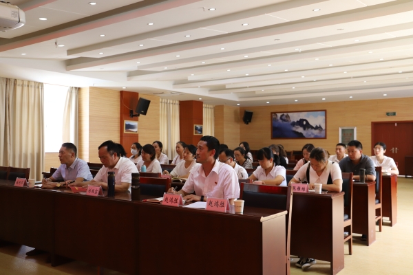 黨史學(xué)習教育 | 怒江州退役軍人事務(wù)局舉辦黨史學(xué)習教育第一次專(zhuān)題讀書(shū)班-云南能投軍創(chuàng  )產(chǎn)業(yè)投資有限公司