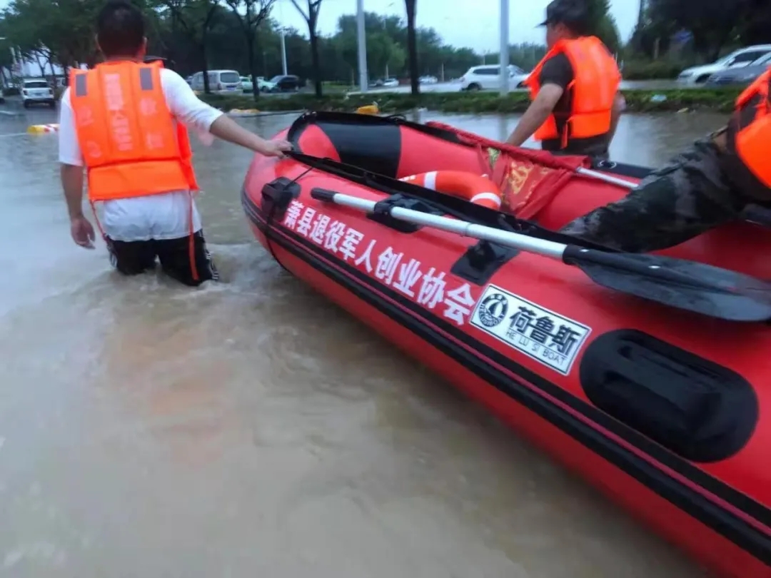 若有戰，召必回！各地退役軍人星夜馳援河南！-云南能投軍創(chuàng  )產(chǎn)業(yè)投資有限公司