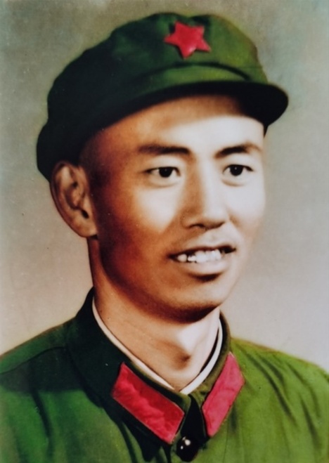 這名一等功老兵，才是我們最該追的星！