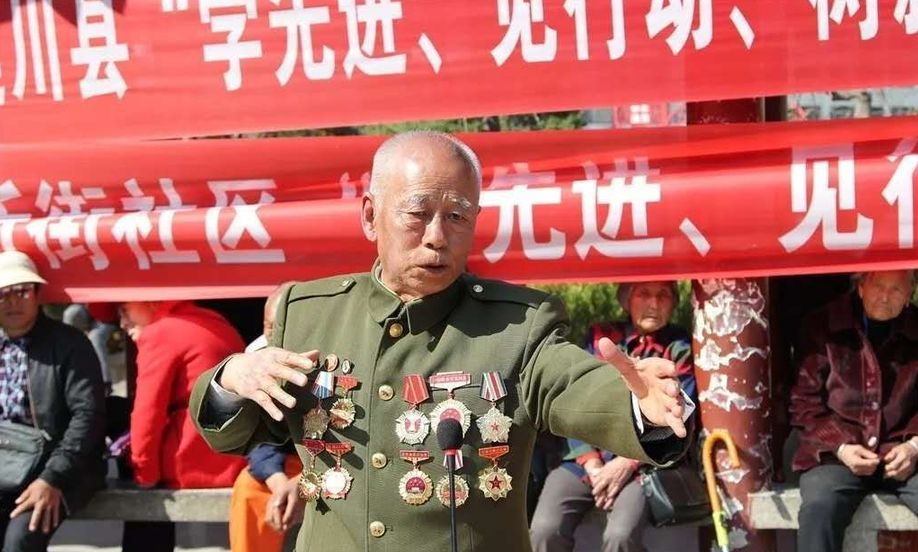 這名一等功老兵，才是我們最該追的星！