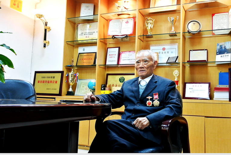 93歲抗美援朝老兵，如今依然奮戰在工作一線(xiàn)！