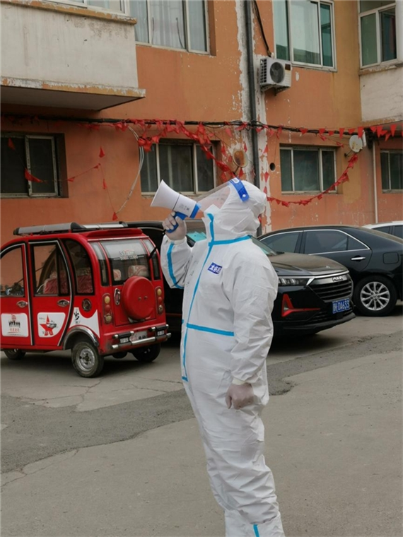 退役軍人趙燕飛：疫情不退，我們不退