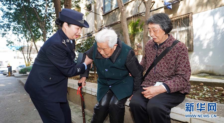 曾是駐港部隊女兵，退役從警的武漢警花不懼刀鋒勇斗歹徒-云南能投軍創(chuàng  )產(chǎn)業(yè)投資有限公司
