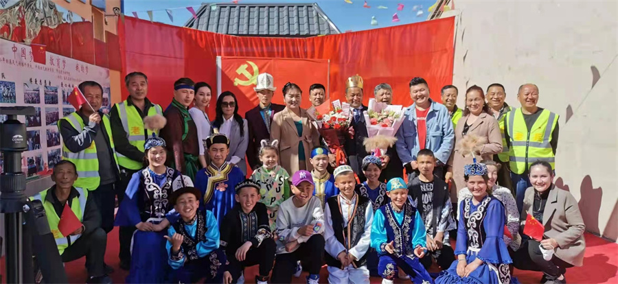 用愛(ài)照亮175個(gè)孩子求學(xué)路的“阿塔”，是一名退伍老兵-云南能投軍創(chuàng  )產(chǎn)業(yè)投資有限公司