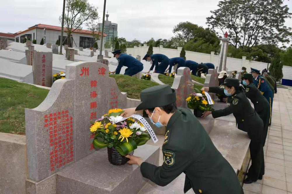 特殊的“集結”——福建改善烈士紀念設施見(jiàn)聞-云南能投軍創(chuàng  )產(chǎn)業(yè)投資有限公司
