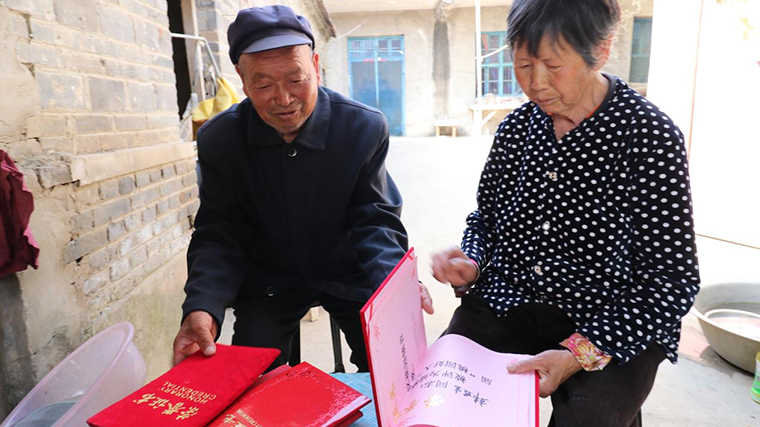 “雷鋒老兵”韓君生：堅持義舉50年