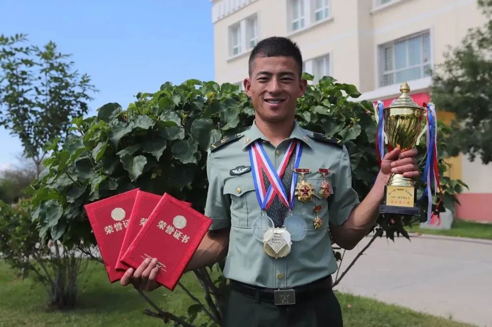 提干！從農民工到一等功！