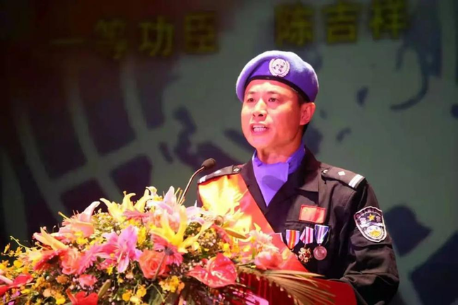 退役軍人陳吉祥：海地維和枕著(zhù)槍聲入眠，深圳三防迎戰狂風(fēng)暴雨