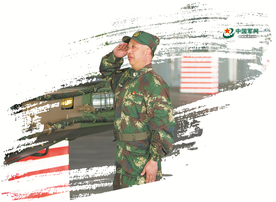 4名火箭軍老兵告別軍營(yíng) 烈焰見(jiàn)證歲月榮光