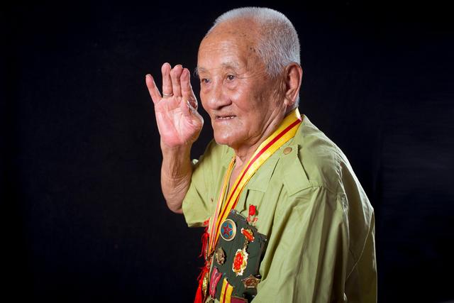 浴血榮光丨致敬抗戰老戰士——張樹(shù)娥