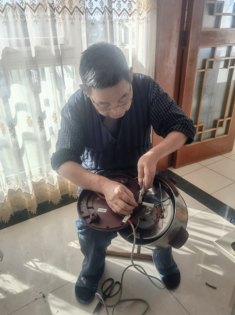 309c236f8da4246b43084d.png 天有一雙手——記軍休干部吳建德義務(wù)為民服務(wù)11年-云南能投軍創(chuàng )產(chǎn)業(yè)投資有限公司