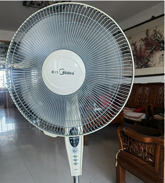 309c236f8da4246b46431b.png 天有一雙手——記軍休干部吳建德義務(wù)為民服務(wù)11年-云南能投軍創(chuàng )產(chǎn)業(yè)投資有限公司