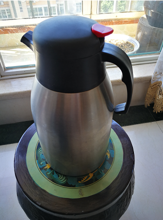 309c236f8da4246b464b1d.png 天有一雙手——記軍休干部吳建德義務(wù)為民服務(wù)11年-云南能投軍創(chuàng )產(chǎn)業(yè)投資有限公司