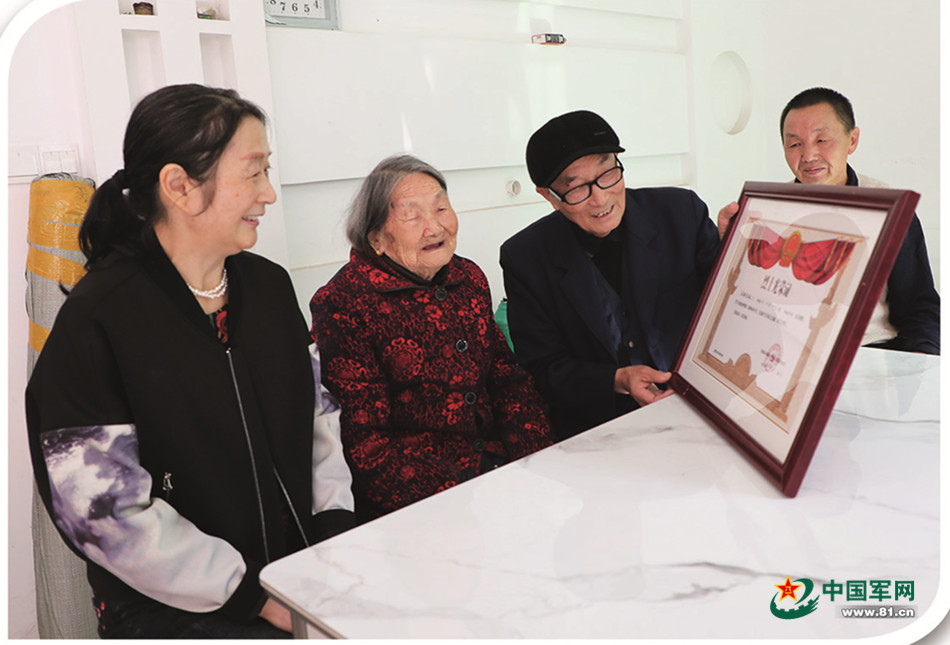 81歲老兵臧永元40余年為21名烈士追認正名