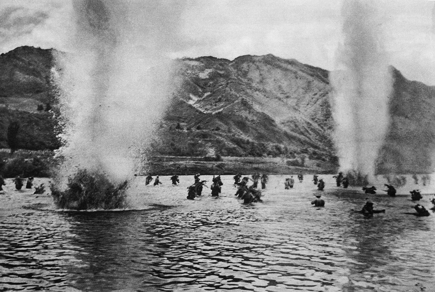 槍林彈雨中，他用鏡頭記錄志愿軍英雄歷史