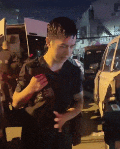 從橋上一躍而下！退役軍人孫逸超，你太帥了！