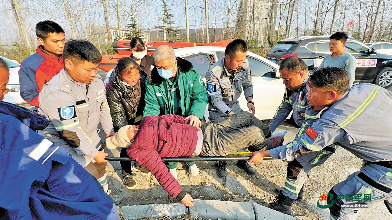 聊城藍天救援隊隊長(cháng)許雷：“脫下軍裝，我還是一個(gè)兵”-云南能投軍創(chuàng  )產(chǎn)業(yè)投資有限公司