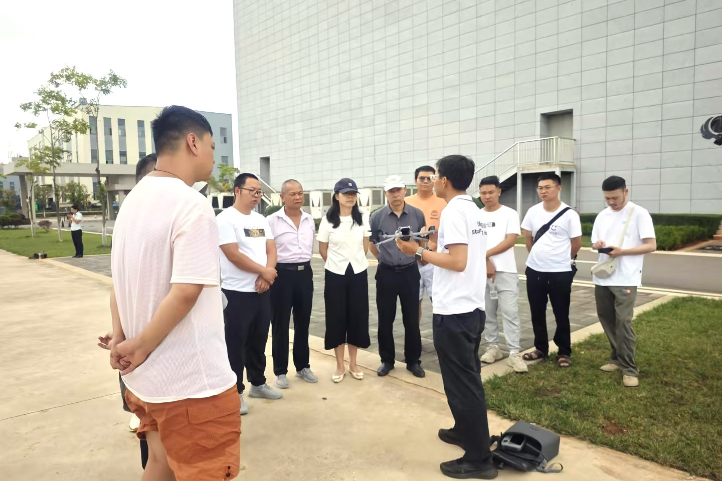 第三期無(wú)人機合格證培訓公開(kāi)課-云南能投軍創(chuàng  )產(chǎn)業(yè)投資有限公司